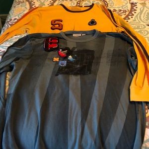 2 men’s long sleeve express Guess L & M